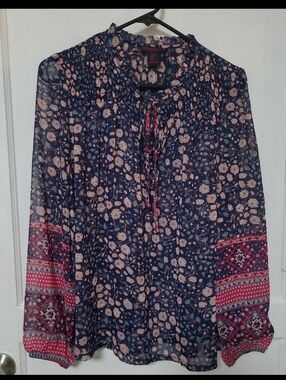 Medium Christian Siriano Floral Blouse in Navy and Pink